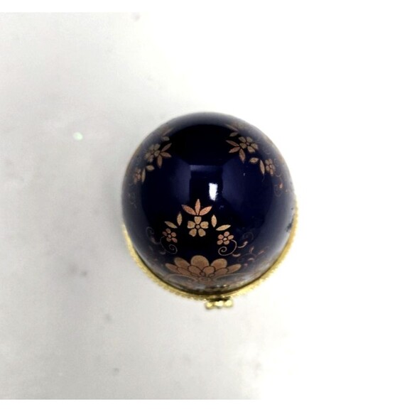 Cobalt Blue Egg Trinket Box Footed Porcelain Hinged Lid Floral Design Vintage 3" - Picture 15 of 15